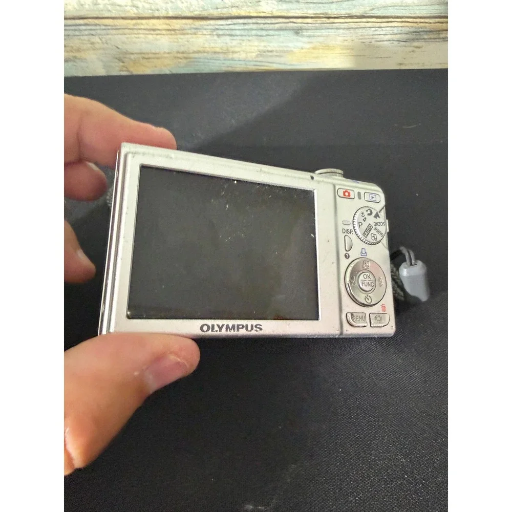 Olympus FE-370 Digital Camera Silver Good 5x Optical Zoom Compact Point & Shoot